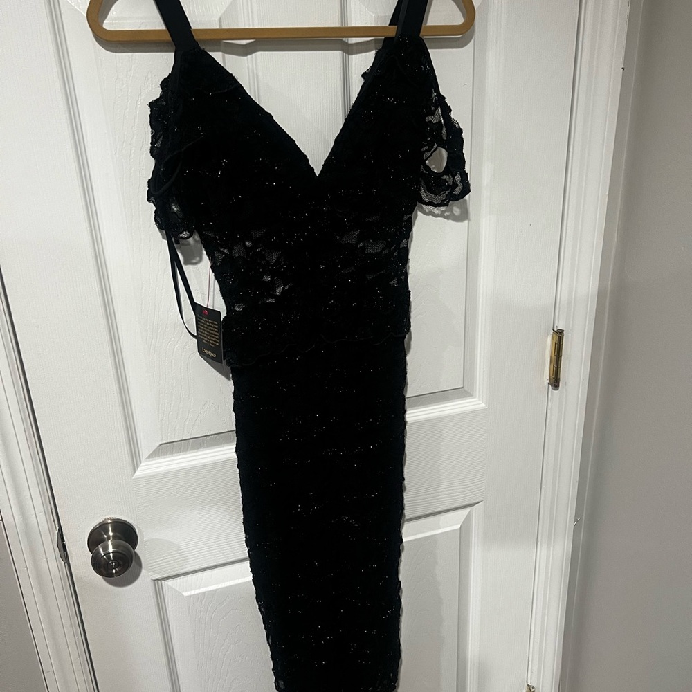 NWT Bebe Lace Cold Shoulder ruffle Midi dress size S